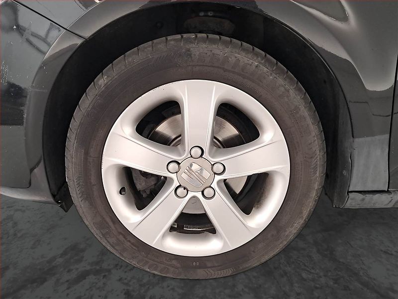 Seat Leon (2008) 1.9 TDI, Serv.kniha, po STK - fotka 14 z 17