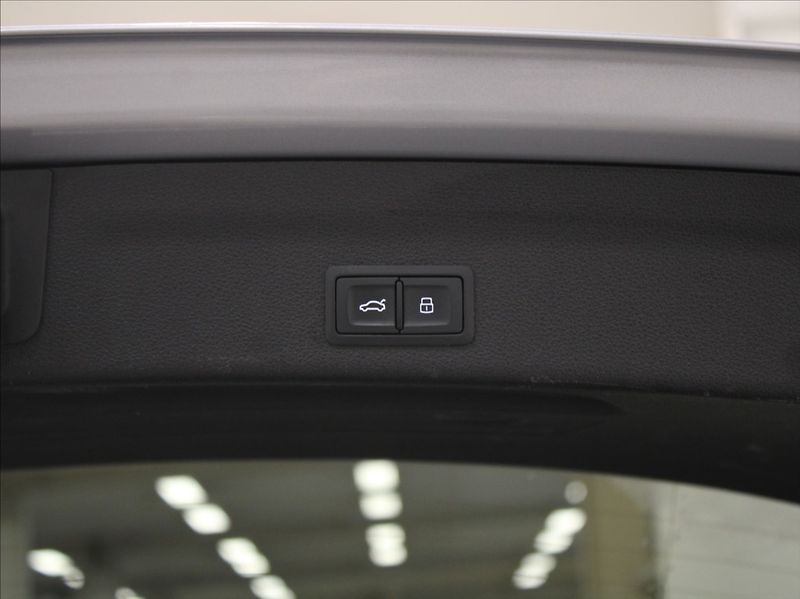 Audi A6 3,0 50TDi Q.Sport Tažné Matrix - fotka 25 z 27