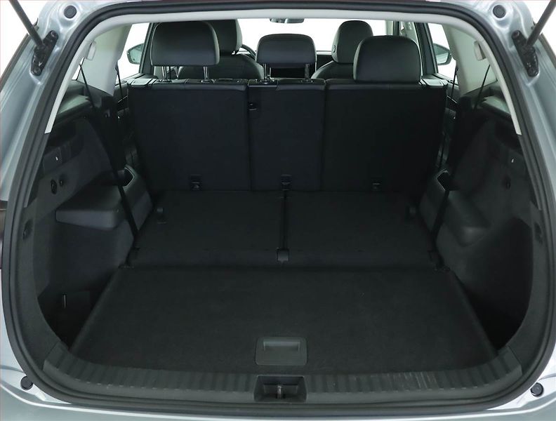 Volkswagen Tayron (2025) 1.5 eTSI - fotka 14 z 21
