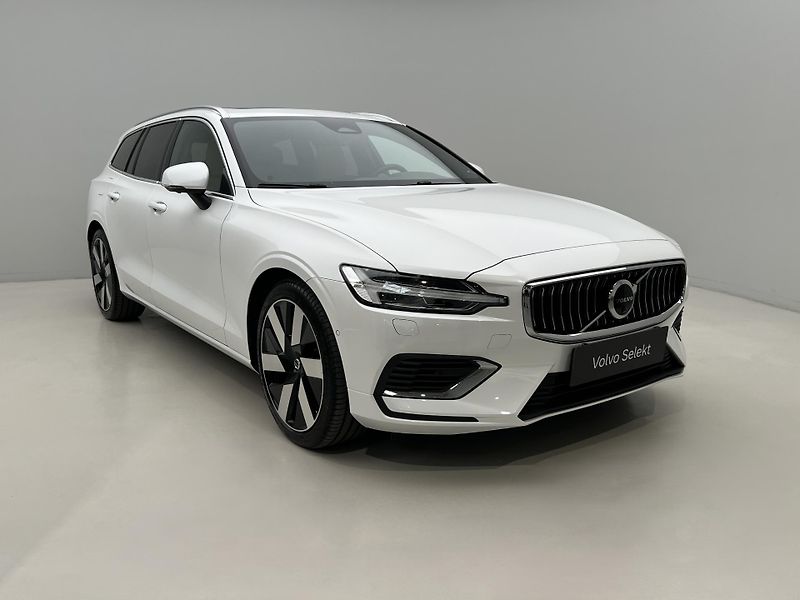 Volvo V60 T6 AWD ULTRA BRIGHT AUT - fotka 8 z 46