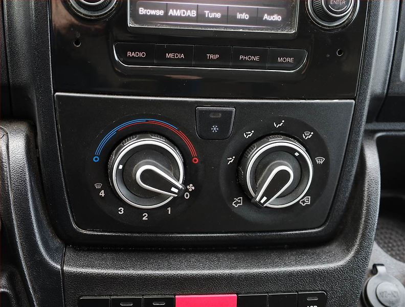 Hyundai ix35 (2011) 1.7 CRDi, Serv.kniha, Navi - fotka 14 z 18