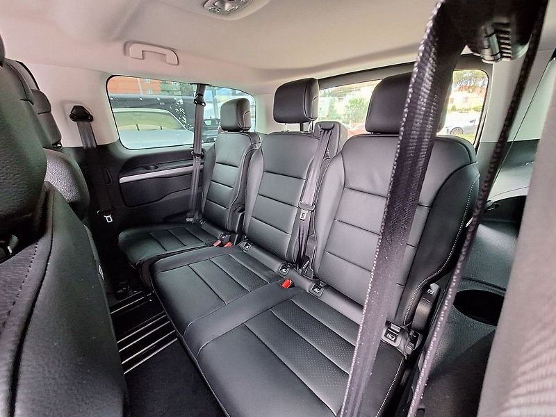 Peugeot Traveller (2026) ALLURE Long 2.2 BHDi 180k EAT8 - fotka 20 z 22