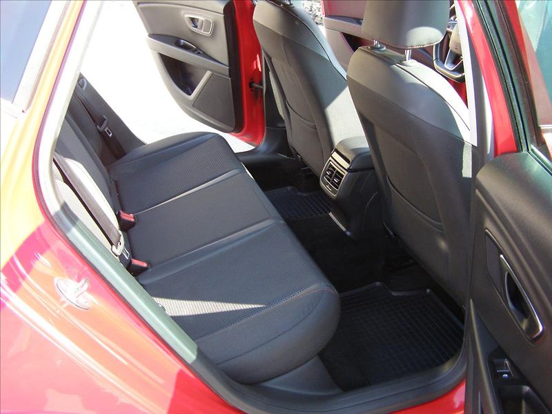 Seat Leon 1,4   FR MANUAL - fotka 23 z 31