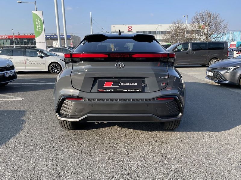 Toyota C-HR 1.8 Hybrid GR Sport - fotka 4 z 30