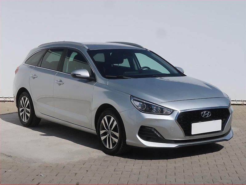 Hyundai i30 (2019) 1.6 CRDi, Tempomat - fotografie inzerátu