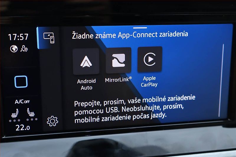 Volkswagen Golf (2020) 1.5 TSI, Navi, Tempomat - fotka 17 z 23