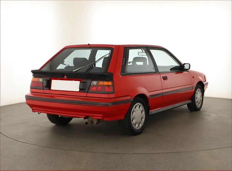 Nissan Sunny (1988) 1.6 GTI 16V, Vyhř. sedaček - fotka 5 z 16