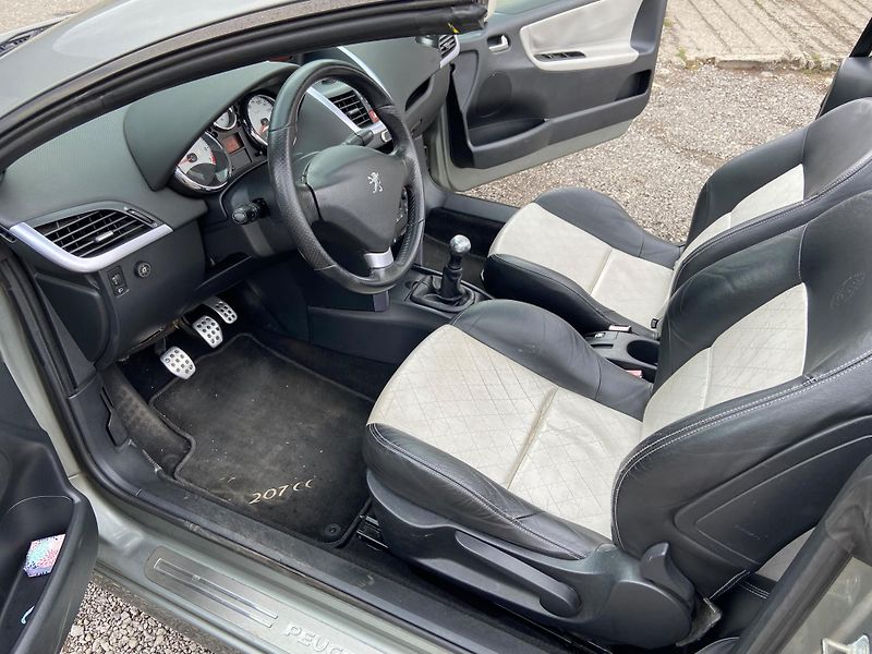 Peugeot 207 (2008) 1.6, 88kW, LPG, Euro 4, Kabrio - fotka 8 z 20