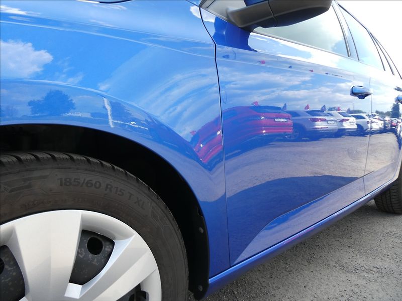 Škoda Fabia 1,0 TSi 70kW STYLE, po servise - fotka 15 z 41