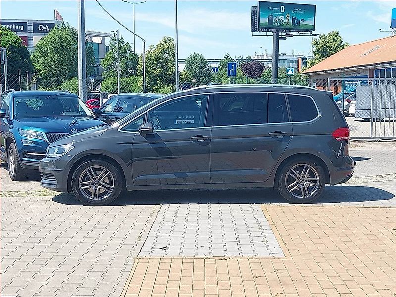 Volkswagen Touran (2020) 1.5 TSI - fotka 3 z 18
