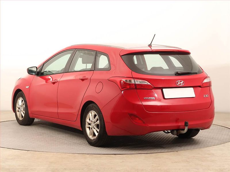 Hyundai i30 (2014) 1.6 MPI, Serv.kniha, Tempomat - fotka 4 z 14