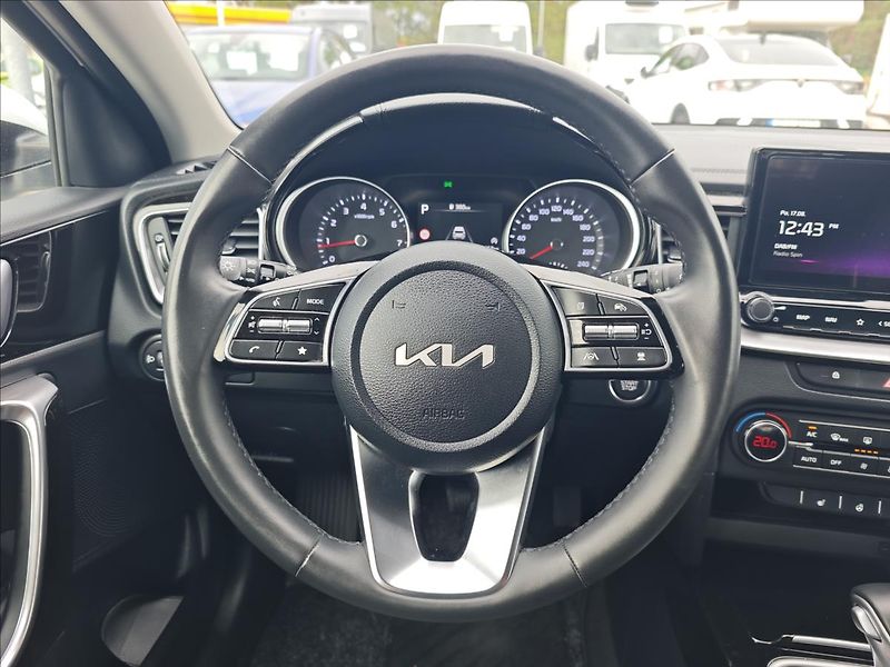 Kia XCeed 1,5 T-GDI 103kW 7DCT automat - fotka 17 z 21