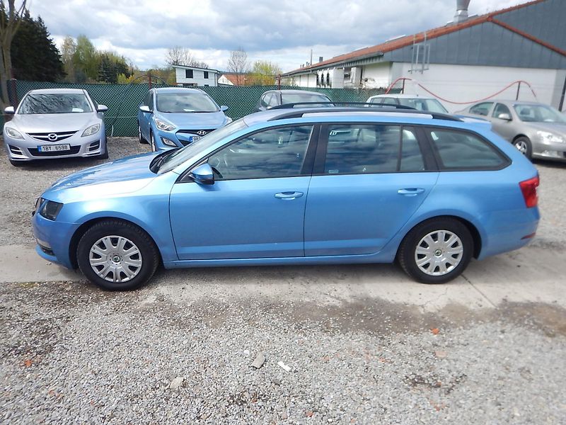 Škoda Octavia III 1.6 TDI, ČR, KLIMA - fotka 5 z 28