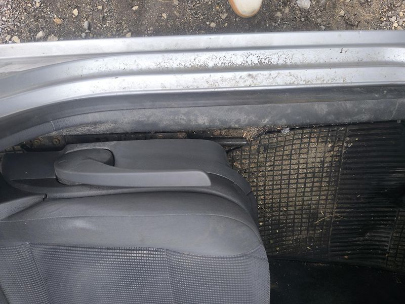 Volkswagen Polo 1.9TDI, VÝBAVA,KRÁSNÉ,SERVISKA - fotka 18 z 23
