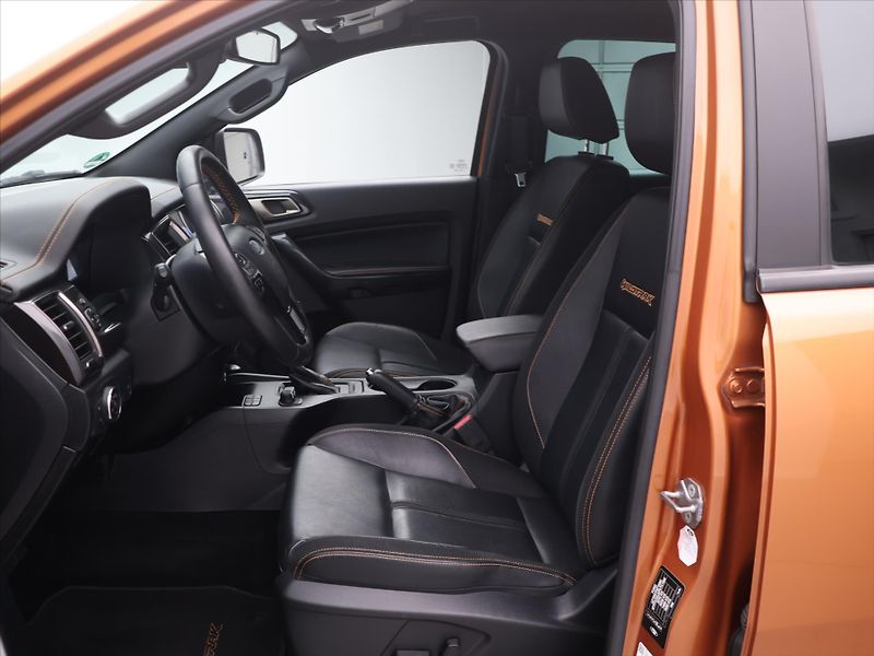 Ford Ranger 2,0 TDCI 156kW Wildtrak 4x4 - fotka 10 z 28
