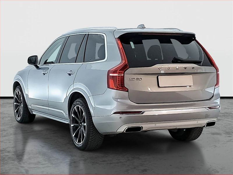 Volvo XC90 (2015) D5 AWD - fotka 4 z 29