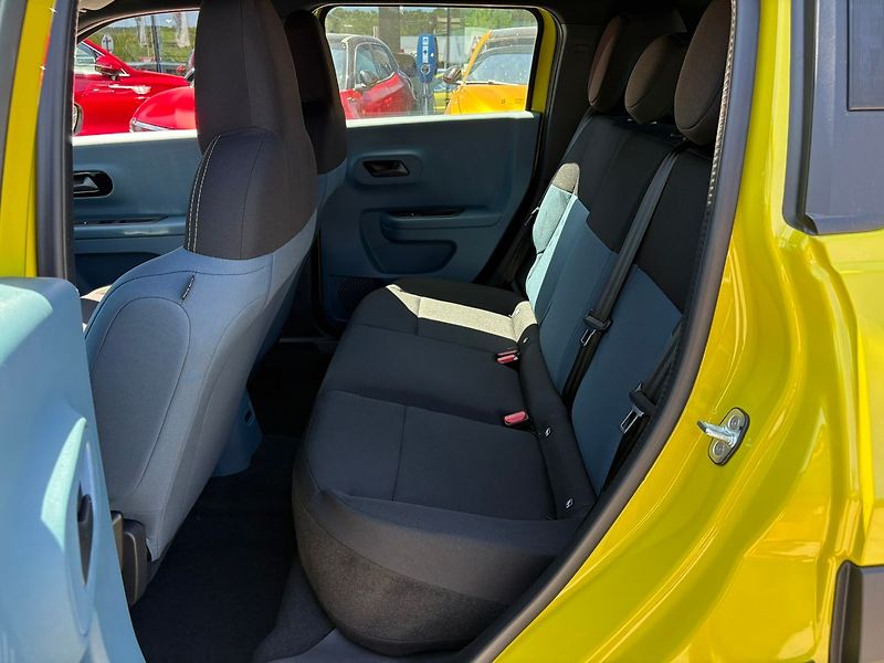Fiat Grande Panda (2026) Icon 1.2 Turbo Hybrid 110k eDC - fotka 10 z 16