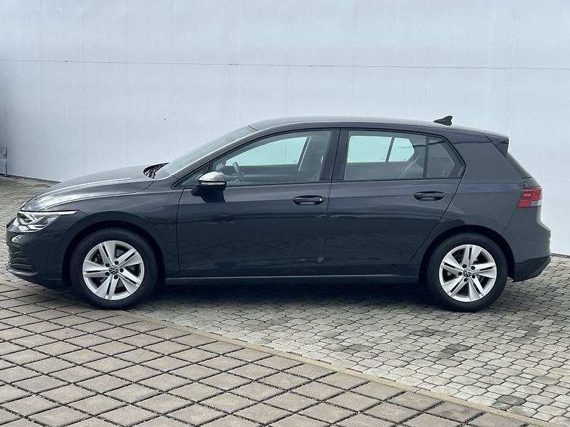 Volkswagen Golf Life 1,0TSi - fotka 3 z 22
