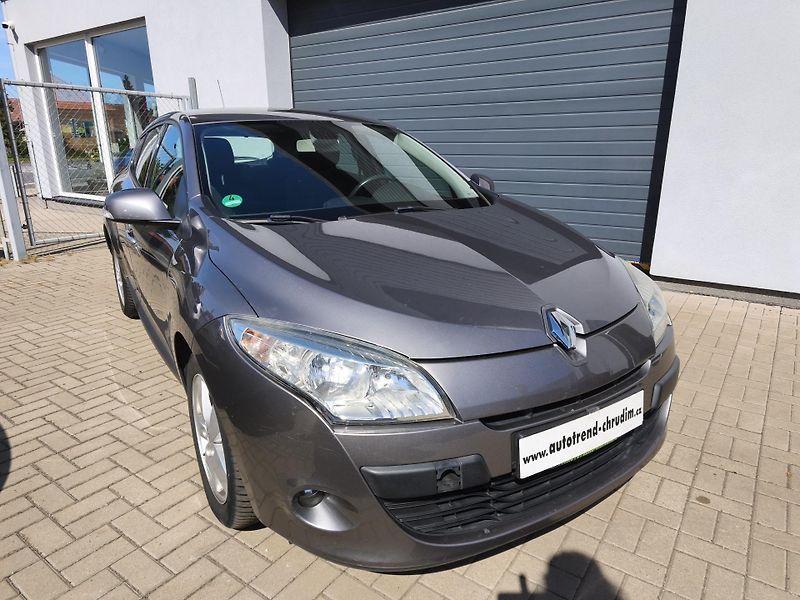 Renault Mégane (2009) 1,616V 81kW 6-ti kvalt!! - fotka 4 z 28