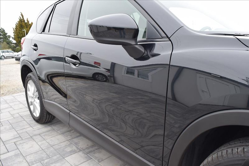 Mazda CX-5 2,0 i 118KW 4X4 AUTOMAT KŮŽE - fotka 9 z 54