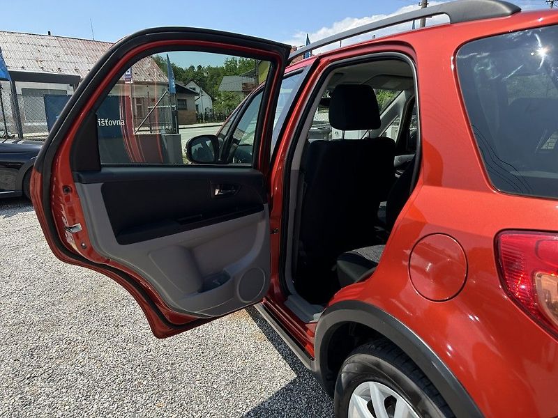 Suzuki SX4 1.6i 88kW serviska - fotka 16 z 21