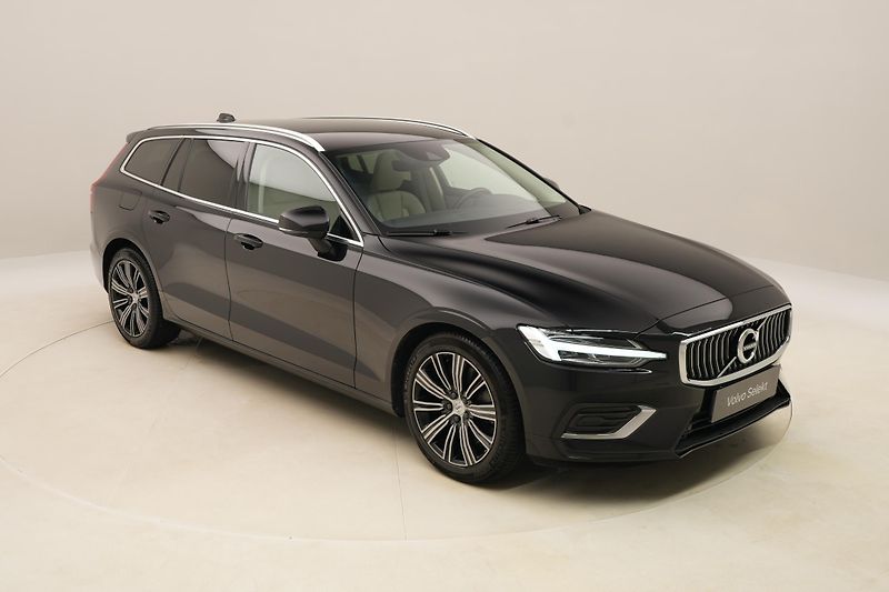 Volvo V60 B5 INSCRIPTION AUT REZERVACE - fotka 17 z 42
