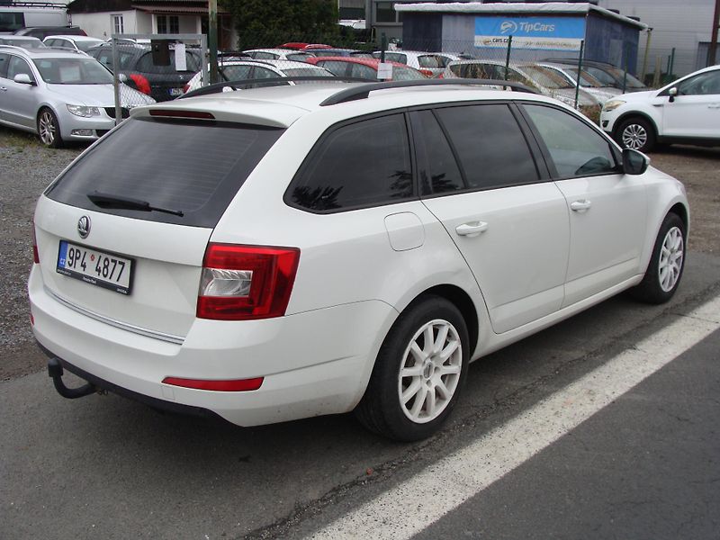 Škoda Octavia 1.6 TDi, 66 kW, klimatizace - fotka 5 z 24