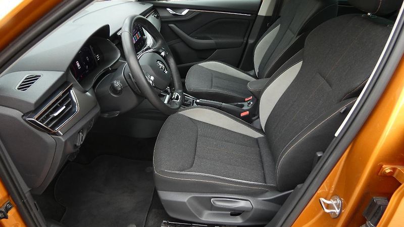 Škoda Kamiq 1.0 TSI Style DSG - fotka 18 z 22