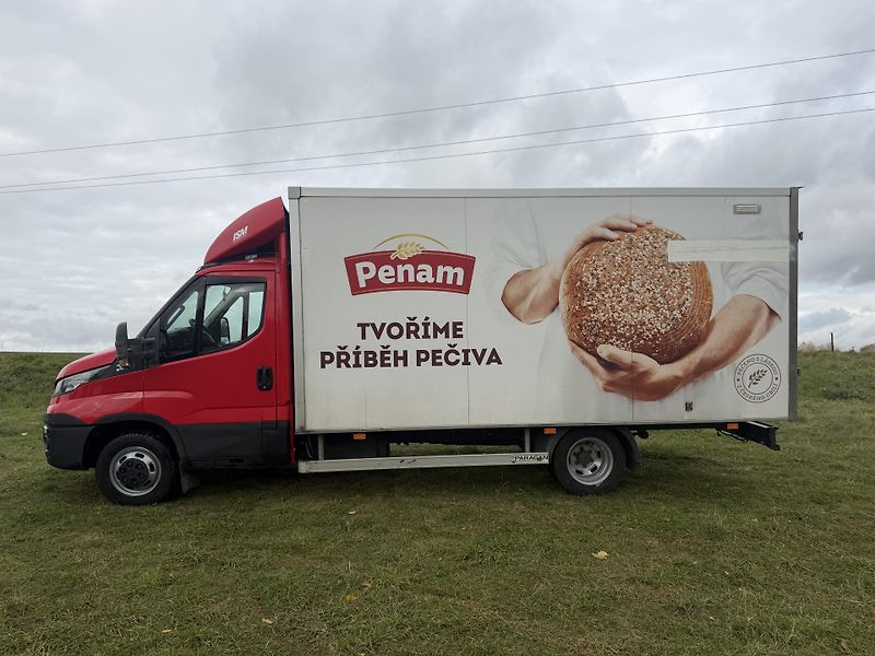 Iveco Daily (2018) 50C16 3.0TDi 4,6m x 2,25m - fotka 3 z 10