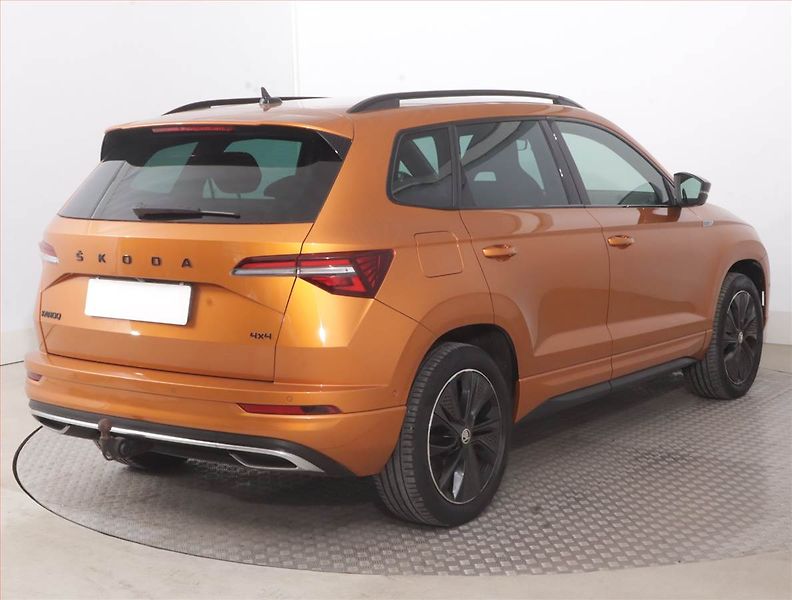 Škoda Karoq (2022) Sportline 2.0 TSI - fotka 5 z 16