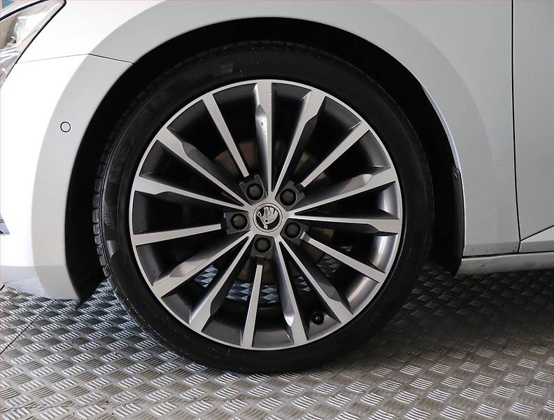Škoda Superb (2021) Style 2.0 TDI - fotka 15 z 25