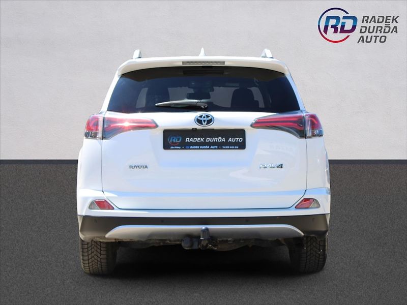 Toyota RAV4 2,0 D-4D  NOVÉ V ČR,TAŽNÉ - fotka 6 z 33