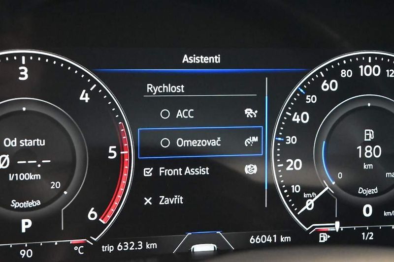 Volkswagen Touareg (2022) 3.0 4Motion LED ACC Vzduch Taž - fotka 28 z 34