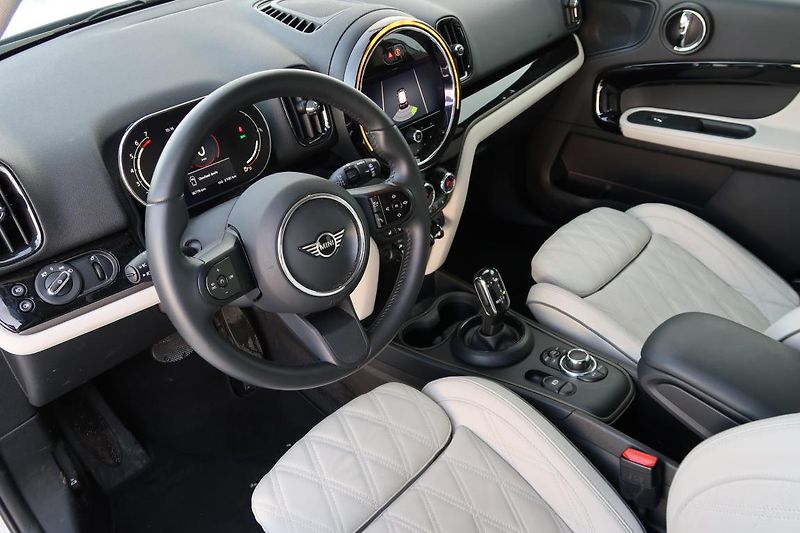 Mini Countryman Cooper - fotka 6 z 10
