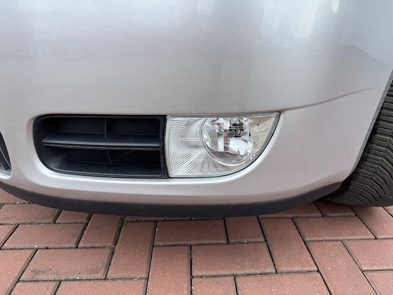 Škoda Fabia (2009) 1.4 16V Digi Klima Tempomat - fotka 41 z 50