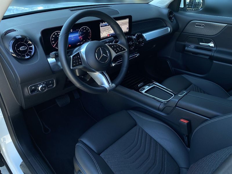 Mercedes-Benz GLB GLB 220 4M Advanced - fotka 9 z 28