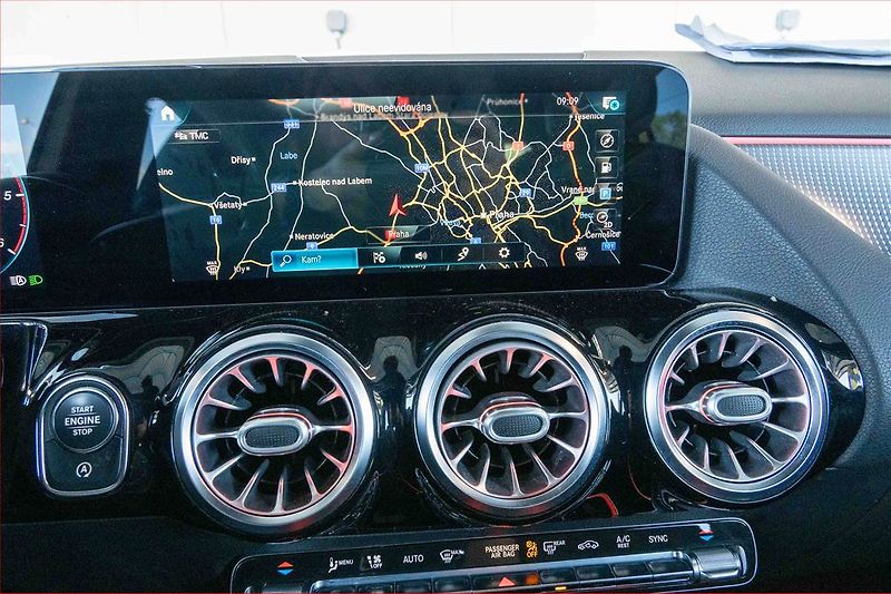 Mercedes-Benz GLA (2020) 200 d 4MATIC - fotka 17 z 22