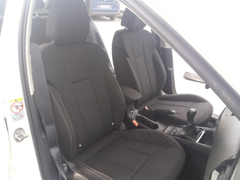 Škoda Scala 1.0TSi,70kW,LED,P.SENZOR,CEBIA - fotka 16 z 23