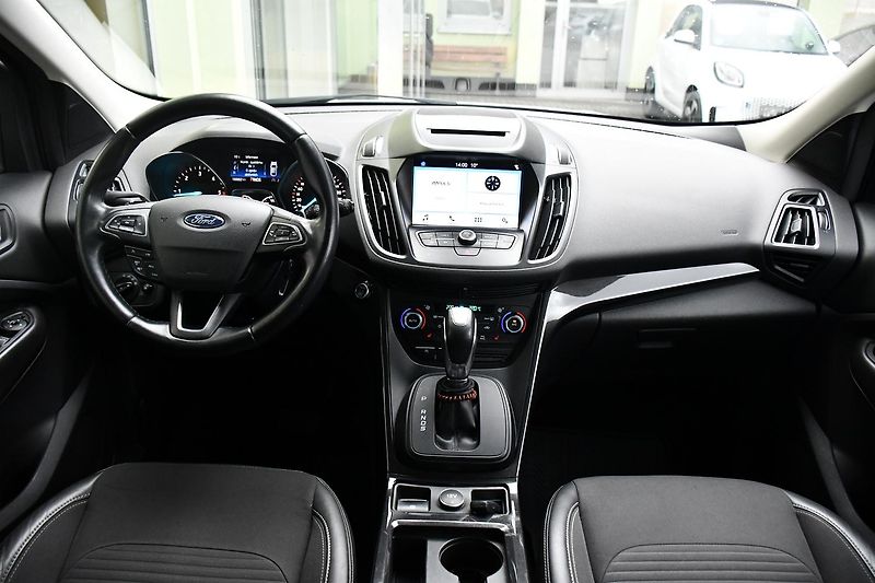 Ford Kuga 2,0TDCi AUT. A/C ČR TAŽNÉ - fotka 5 z 39