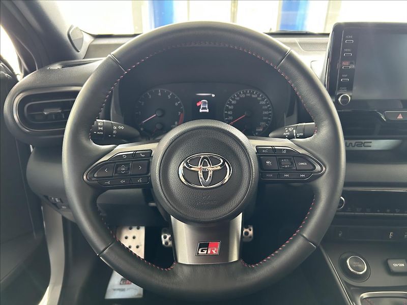 Toyota GR Yaris 1,6   ČR,CIRCUIT PACK,FULL PPF - fotka 12 z 36