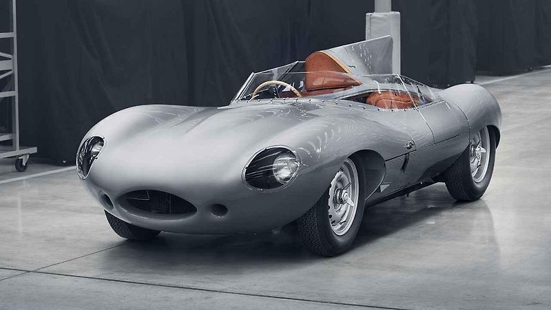 Jaguar D-Type.