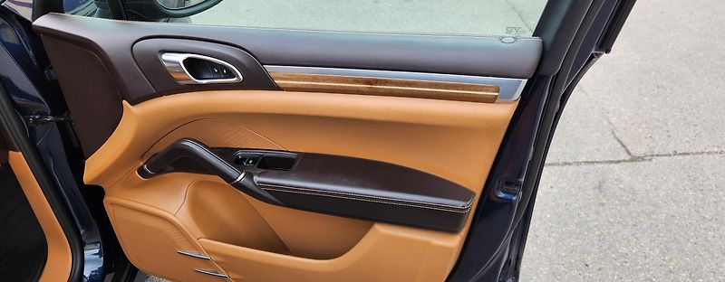 Porsche Cayenne (2012) 4.8 GTS 309KW PANORAMA - fotka 29 z 55
