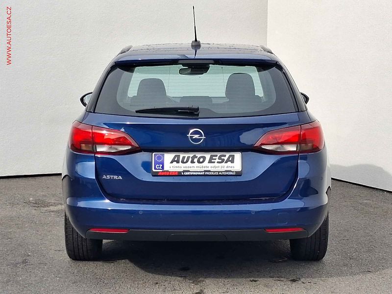 Opel Astra (2022) 1.5 CDTi, Bussines, navi, - fotka 5 z 17