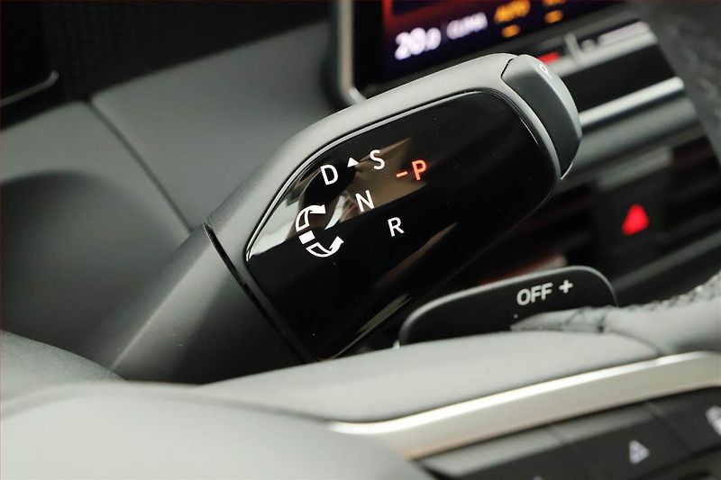 Volkswagen Tiguan (2025) 1.5 eTSI - fotka 15 z 20