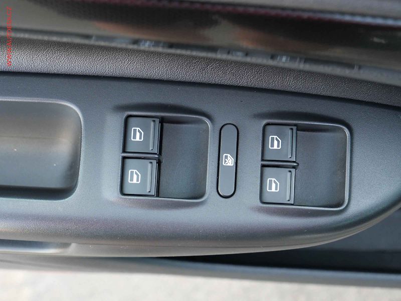 Škoda Octavia (2012) 2.0 TDi, Bixen, AC - fotka 16 z 17