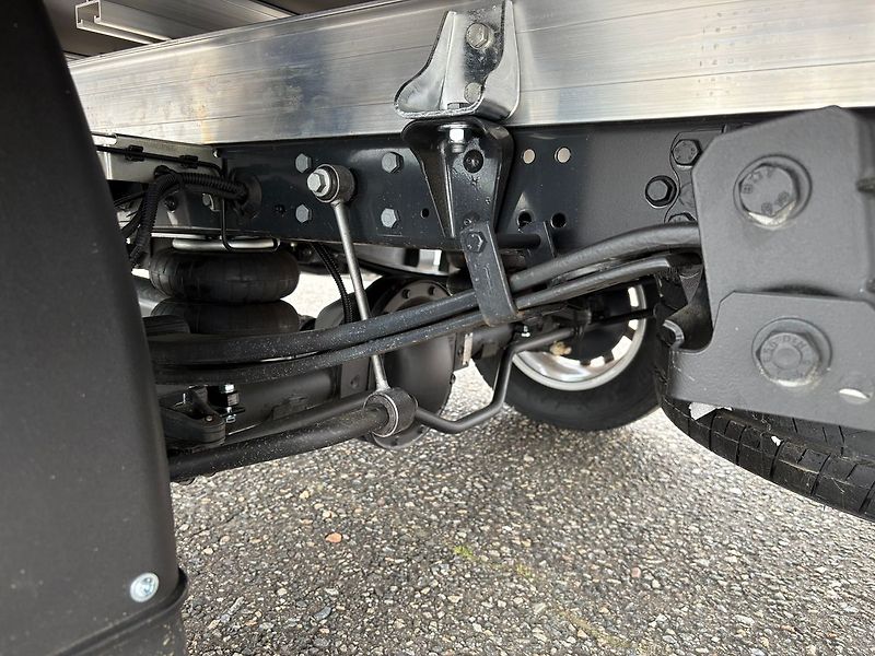Iveco Daily (2026) 3.0Hi-matic, Průjezd. souprava - fotka 34 z 35