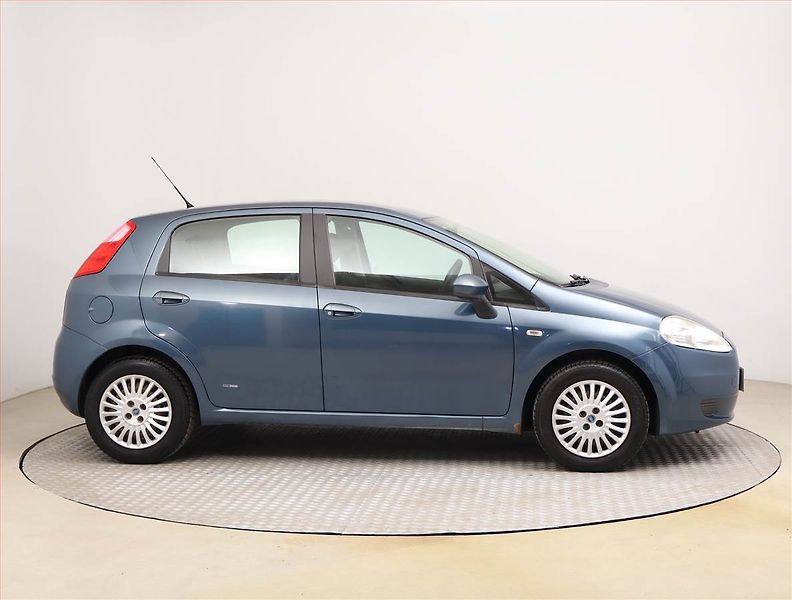 Fiat Punto (2007) 1.4, Automat, po STK - fotka 6 z 15