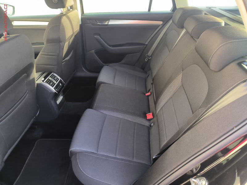 Škoda Superb (2019) 2.0TDI, ČR, Ambition, DSG - fotka 10 z 24