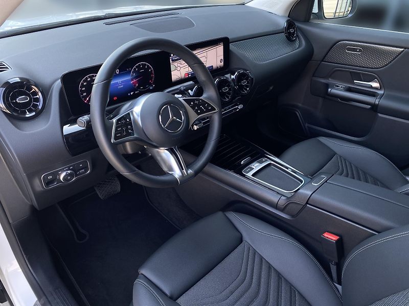 Mercedes-Benz GLA GLA 220 4M Advanced - fotka 9 z 28