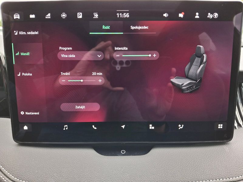 Škoda Superb (2025) Combi iV SportLine DSG 1,5TSi - fotka 18 z 35